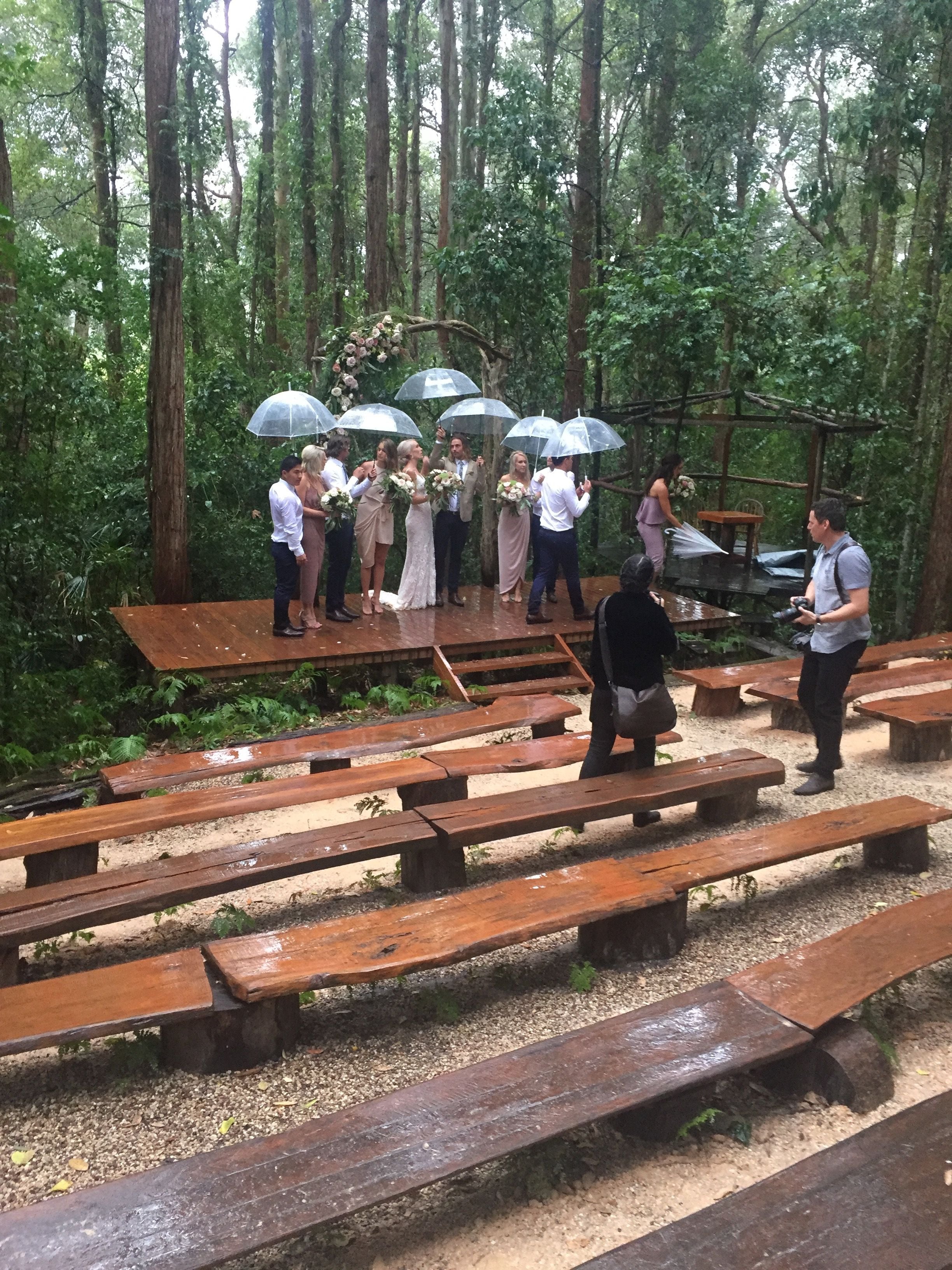 Wedding Transfers & School Formals Image -5a493eabc6c75